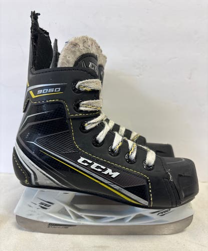 Black 2018 CCM Tacks 9060 Hockey Skates Regular Width 11.5 (Used)