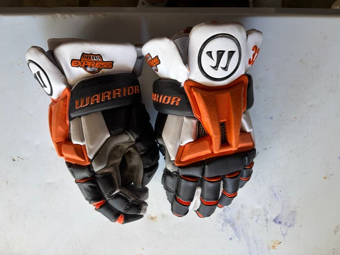 Warrior Burn XP Lacrosse Gloves (Used)