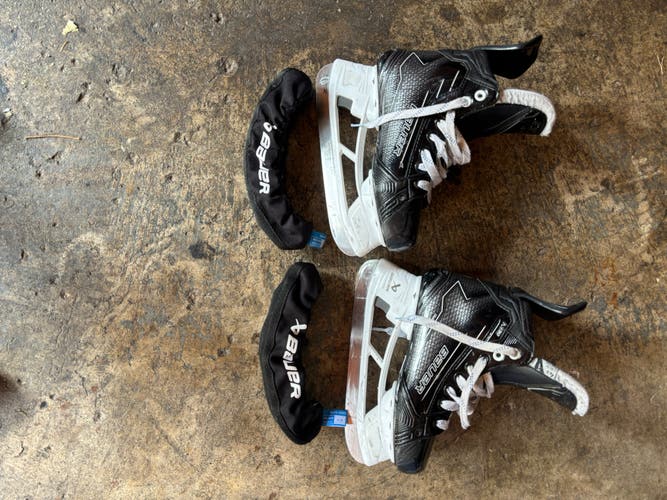 Black/Gray 2024 Bauer Supreme M50 Pro Hockey Skates Regular Width Pro Stock Size 4.5 (Used)