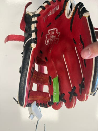 Marucci Caddo Series LH Baseball Glove 12" (Used)