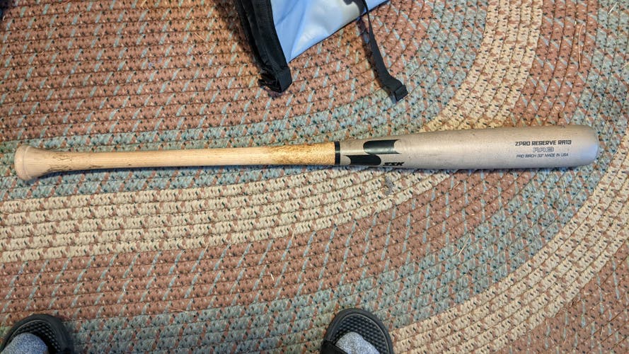 2026 SSK RA13 Bat (-3) 33"
