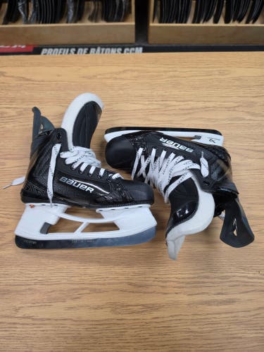 NEW! Size 7.5 Fit 2 Bauer Vapor Flylite Hockey Skates Pro Stock 7.5 (New) #G3