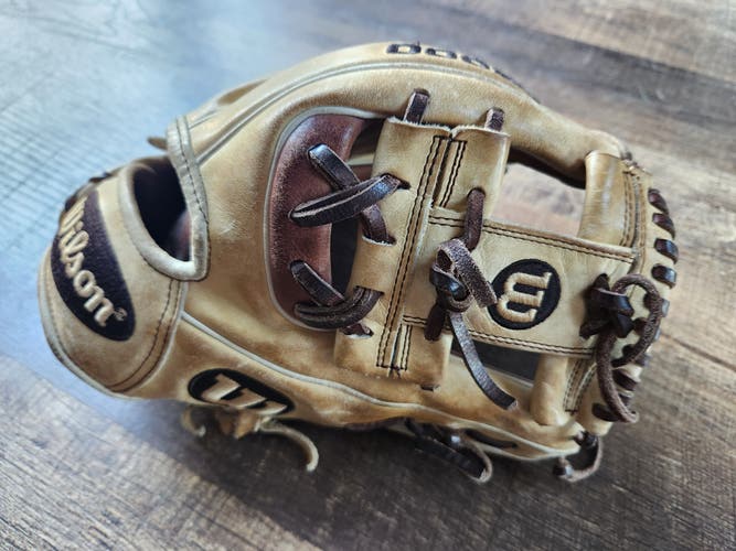 Wilson A2000 1786 RH Infield Baseball Glove 11.5" (Used)