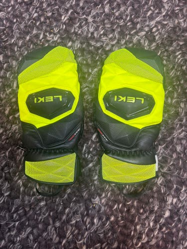 Yellow Large Boys Leki Gloves (Used)