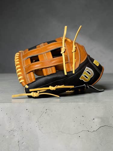 Wilson LH Outfield A2000 1799 Baseball Glove