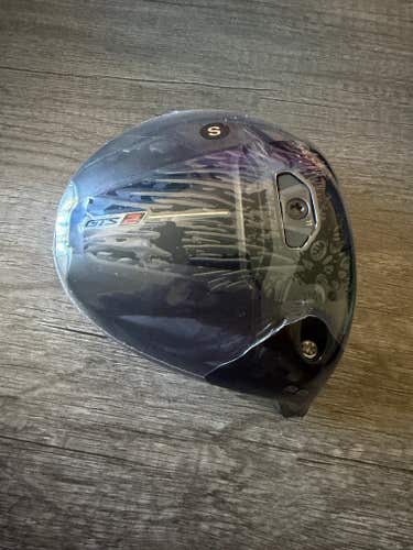 Titleist GTS2 Driver 9 Head Only NEW