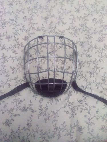 Easton Stealth S17 Medium Hockey Face Mask Cage