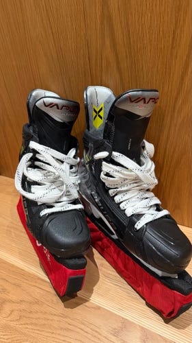 Black/Yellow 2023 Bauer Vapor Hyperlite 2 Hockey Skates 11 (New)