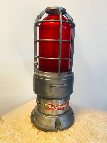 The Original Budweiser Hockey Goal Lamp