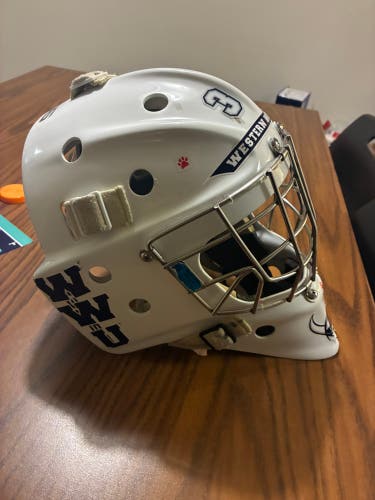 Senior Large 2025 Bauer Profile 950 Goalie Mask (Used)