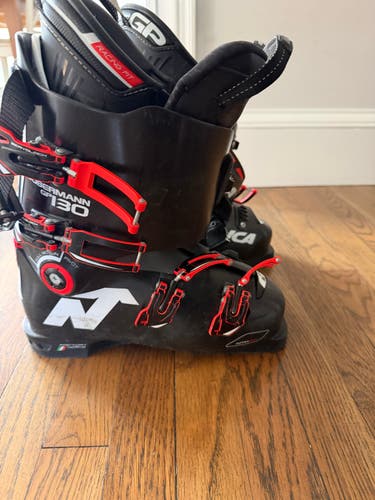 Mondo 26/26.5 Men's Nordica Racing Dobermann Ski Boots Stiff Flex (Used)