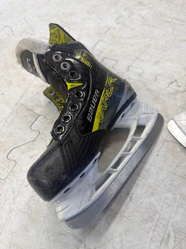 Black/Yellow 2023 Bauer Vapor X4 Hockey Skates Regular Width 12 (Used)