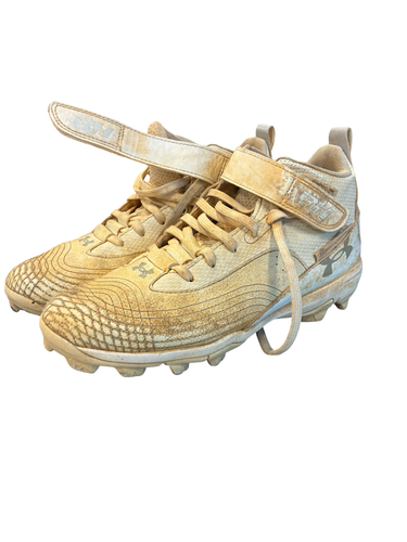 Used Under Armour BASBALL SIZE 4.5 BB/SB Cleats White Junior 04.5 11682-S000141329
