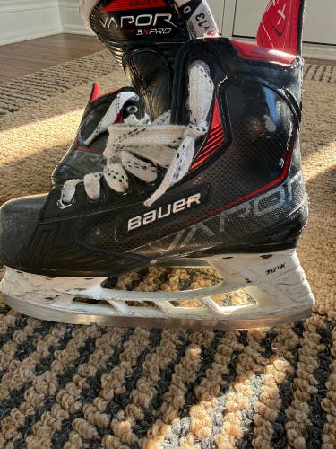 2021 Bauer Vapor 3X Pro Hockey Skates 13 (Used)