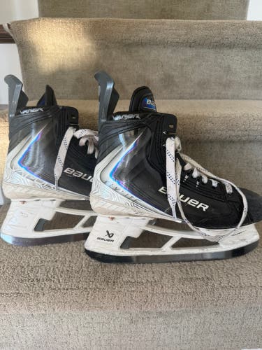 2025 Bauer Vapor Flylite Hockey Skates Regular Width Size 5 (Used)