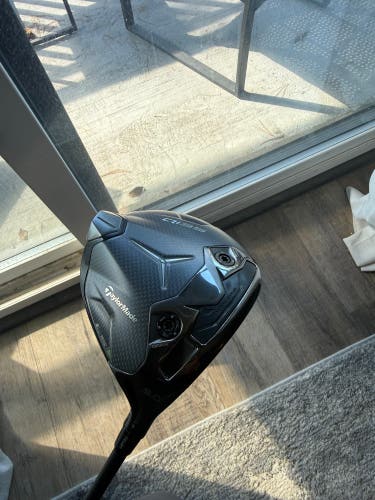 TaylorMade Qi35 LS Right Handed Driver Stiff Flex 9 Loft Graphite Shaft (Used)