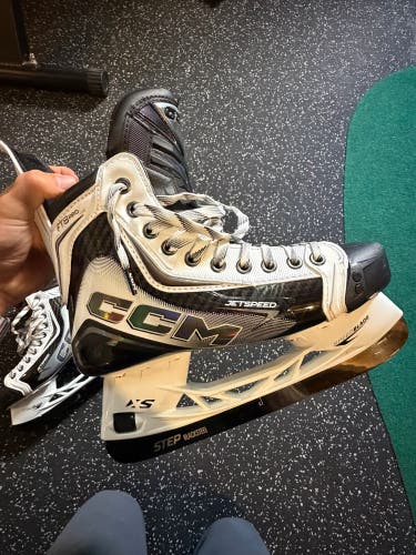 CCM Hockey Skates