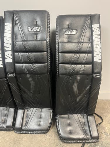 33" 2024 Vaughn VX1 Pro Carbon Goalie Leg Pads Pro Stock (Used)