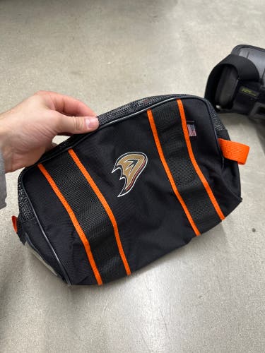NHL Anaheim ducks JRZ Bag (Used)