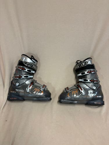 Mondo 28 & 28.5 Unisex Tecnica All Mountain Vento 6 Ski Boots (Used)