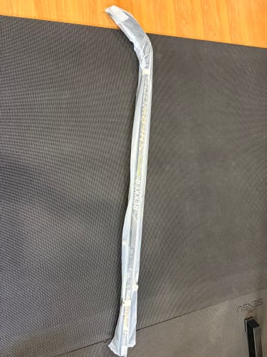 Senior Sher-Wood Rekker Legend 2 Right Handed Hockey Stick PP92 75 Flex (New)