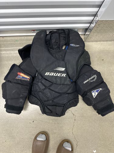 Small / Medium Bauer Reactor Goalie Chest Protector (Used)