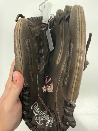 Rawlings WFP115 RH Softball Glove 11.5" (Used)