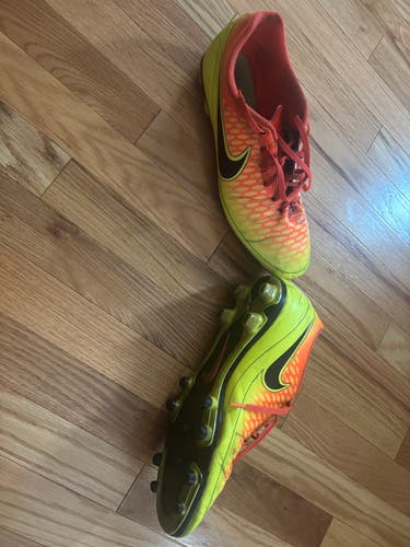 Nike Magista Soccer Cleats