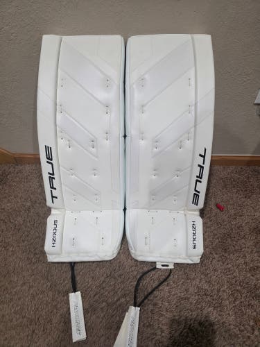 28" True HZRDUS Goalie Leg Pads (New)