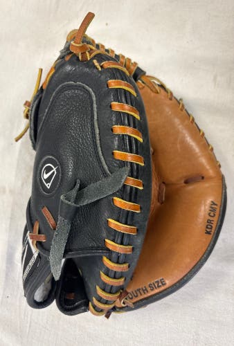 Nike Diamond Ready RH Catcher's Youth size large Baseball Glove (Used)