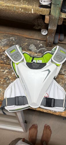 Medium Adult Maverik MAX EKG Shoulder Pads (Used)