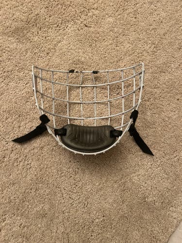 Medium Bauer Profile II Facemask Full Cage (Used)