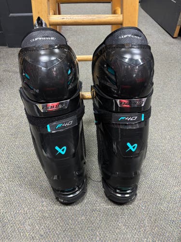 Senior Bauer Supreme F40 15" Shin Pads (New)