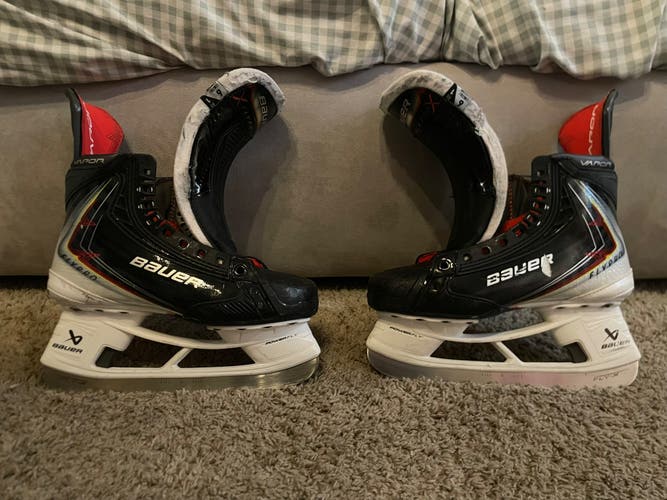2025 Bauer Vapor Flypro Hockey Skates 6 (Used)