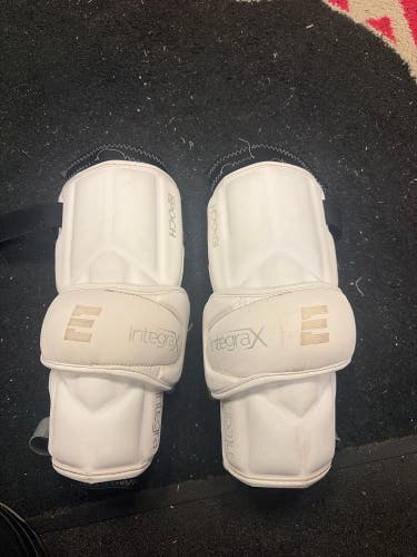 Large Adult Epoch Integra X Arm Pads (Used)