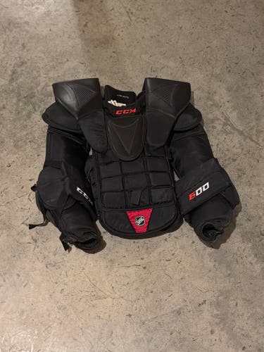 Large CCM 600 Goalie Chest Protector (Used)