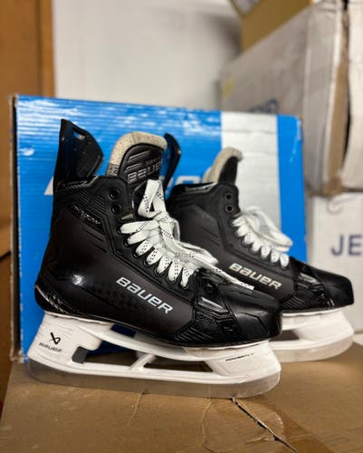 Bauer Supreme Shadow Hockey Skates - Senior 10 (Excellent Condition)