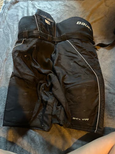 Senior Medium Bauer Supreme One15 Hockey Pants (Used)