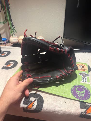 2021 Wilson A2K LH Pitcher's Baseball Glove 12" (Used)
