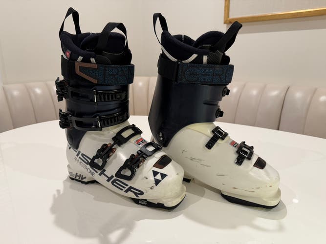 Mondo 26 & 26.5 Unisex Fischer Ranger one 95 Powder Ski Boots Medium Flex (Used)