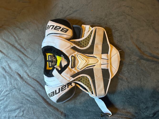 Large Senior Bauer Supreme S170 Shoulder Pads (Used)