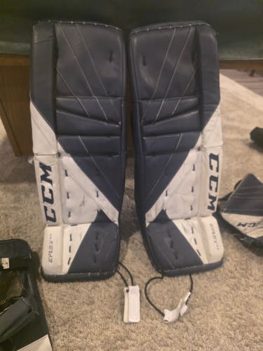 28" CCM EFlex 5.5 Regular Goalie Full Set (Used)