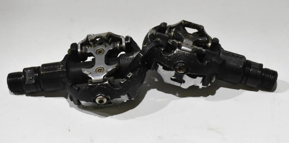SHIMANO PD-M520 DUAL-SIDED CLIPLESS MOUNTAIN BIKE PEDALS