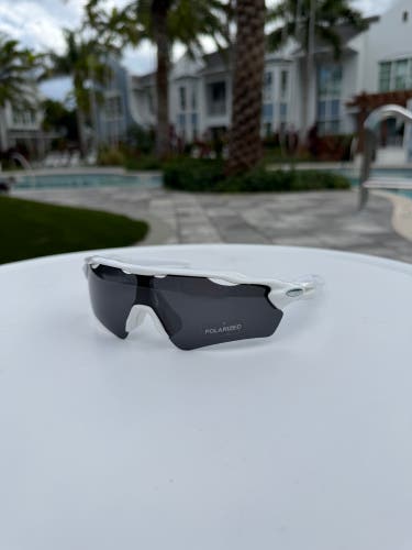 Sunglasses - Sport Style Polarized Sunglasses White frame black lens w/ case