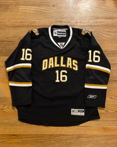 Vintage Dallas Stars Adam Burish signed hockey jersey