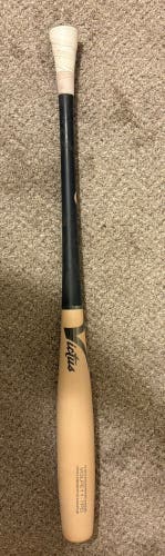 Victus Volpe11 Torpedo maple wood bat- LISTENING TO ALL FAIR OFFERS