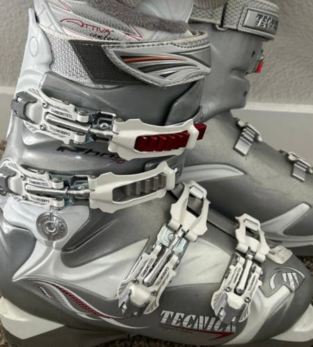 Tecnica Phnx 70 Women’s Ski Boots Mondo 23.5 - Women’s
