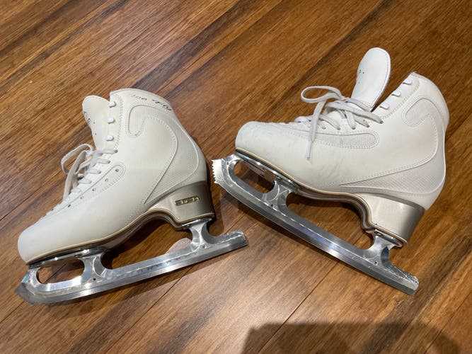EDEA Ice Flys Figure Skates (Used)