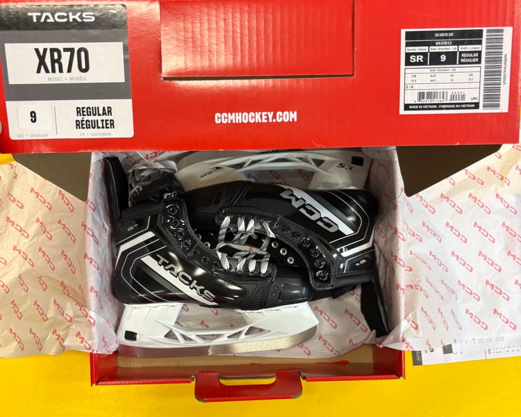 2026 CCM Tacks XR70 Hockey Skates Regular Width Size 9 (New)