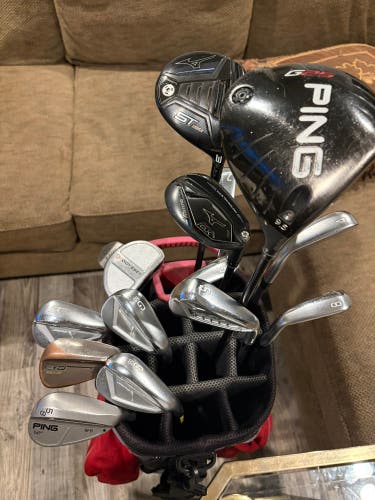 Mizuno JPX 900 Right Handed Clubs (Full Set) 14 Pieces (Used)